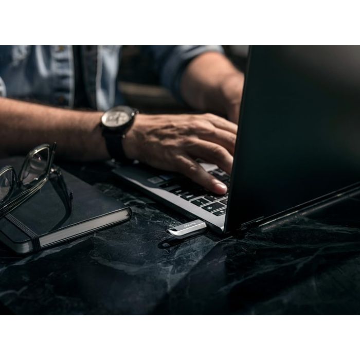 SanDisk 256GB Ultra Luxe USB-C 3.2 USB ključ